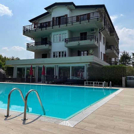 Residence Alexandra Stay Sirmione Eksteriør bilde