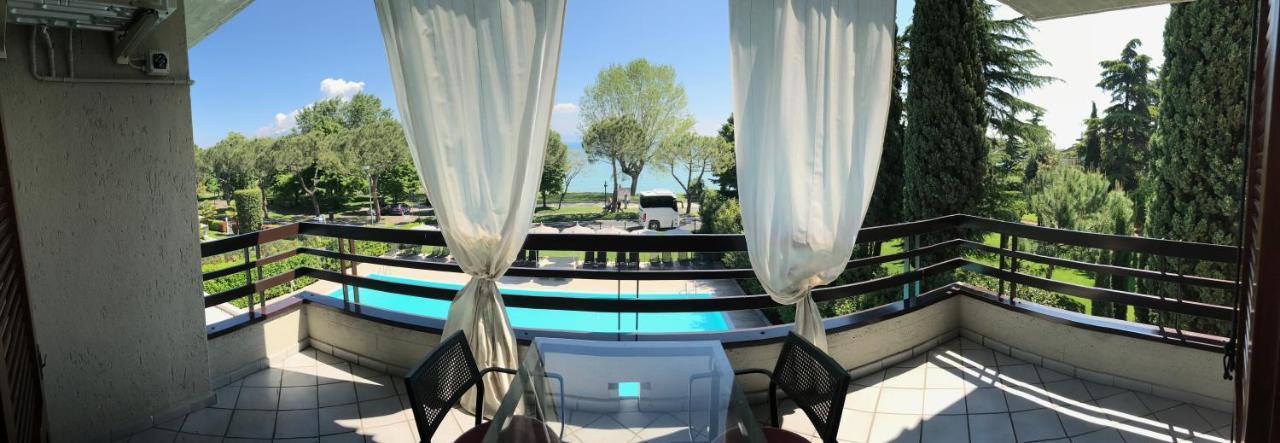 Residence Alexandra Stay Sirmione Eksteriør bilde