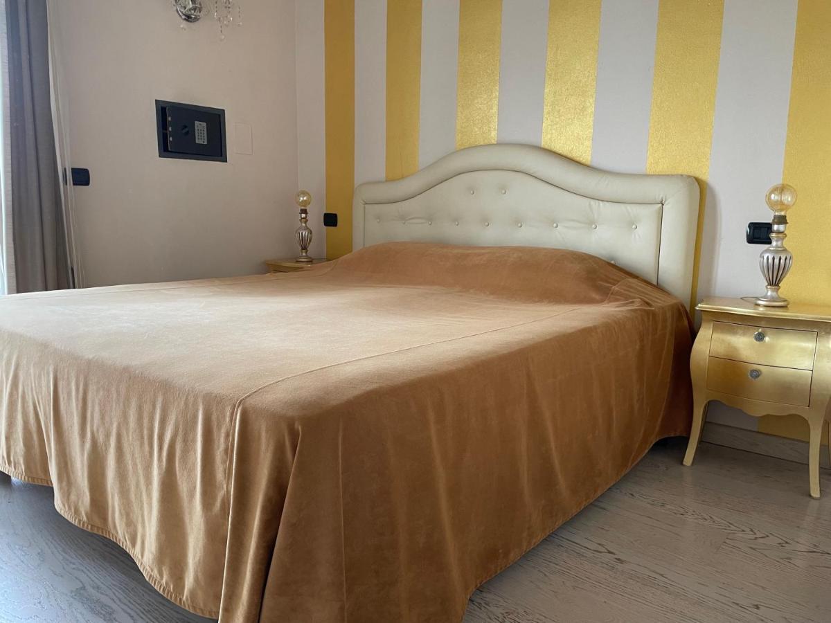 Residence Alexandra Stay Sirmione Eksteriør bilde