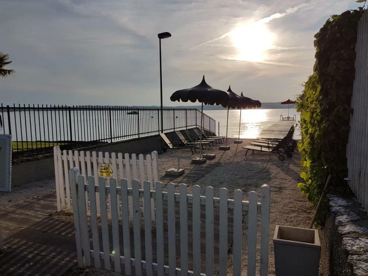 Residence Alexandra Stay Sirmione Eksteriør bilde